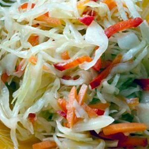 Salat-iz-kapusty-morkovi-yablok-i-sladkogo-pertsa-300x300 Что приготовить в пост?( постные блюда)