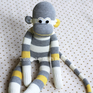 sew-sock-monkey-24 Мягкая игрушка. Обезьянка  из носков